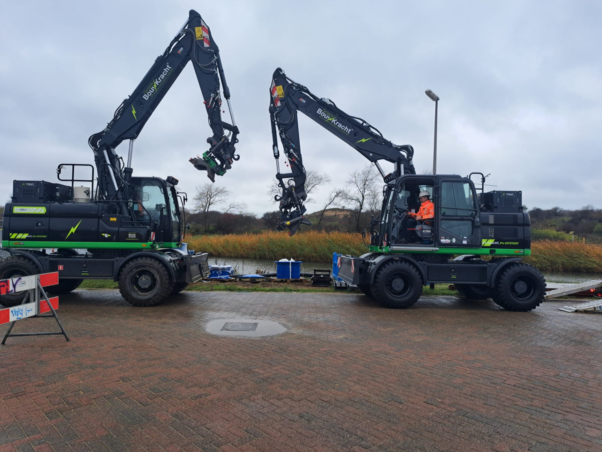 Elektrische mobiele graafmachine nr 2!